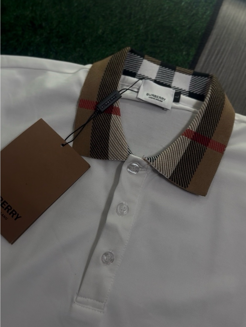 Burberry White Polo with Beige Vintage Check Collar - Picture 3 of 3